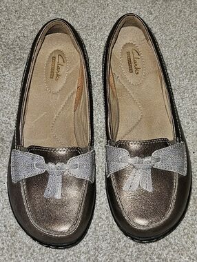 Clarks Bronze Ashland Bubble Leather Loafers with Silver Bow
